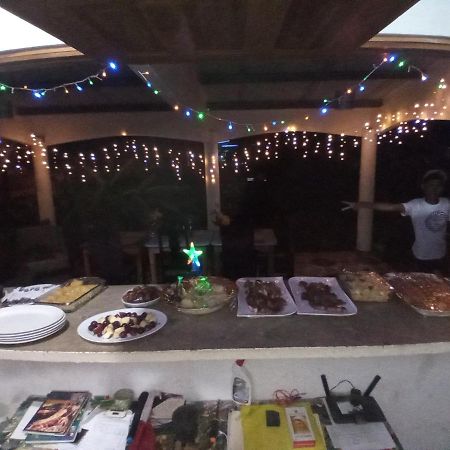 Hostal Y Restaurante Los Tecales La Coca Экстерьер фото